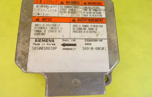 Suzuki Baleno EG Airbag control unit/module 38910-60G01 3891060G01