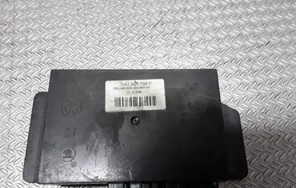 Volkswagen PASSAT B5.5 Comfort/convenience module 1J0959799F 5DK00795200