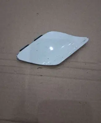 Mercedes-Benz A W176 Front tow hook cap/cover A1768851022