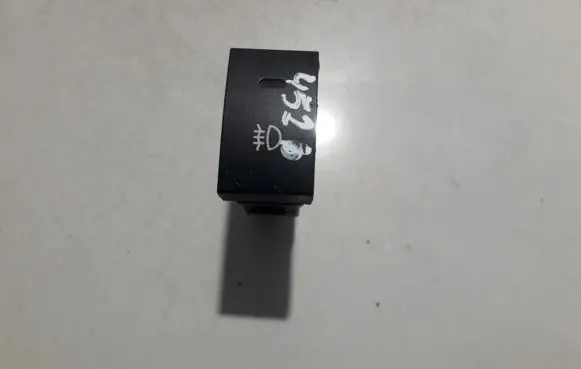 Hyundai Tucson JM Fog light switch 937302e901