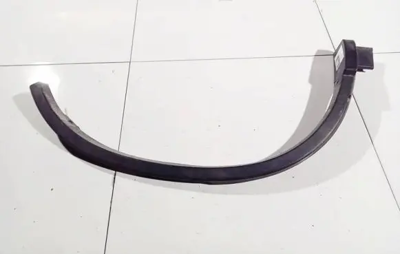 Front arch trim