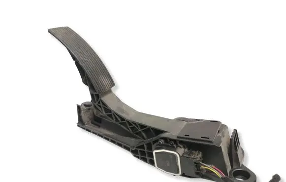 Mercedes-Benz R W251 Accelerator throttle pedal A1643000104