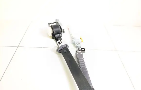 Hyundai Kona I Front seatbelt 888103U200ED