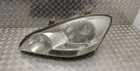 Toyota Avensis Verso Headlight/headlamp
