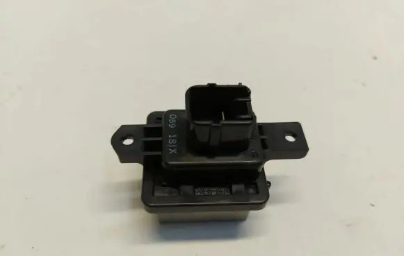 Mitsubishi Eclipse Cross Heater blower motor/fan resistor 059181X