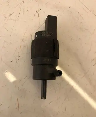 Audi A4 S4 B8 8K Windscreen/windshield washer pump 8K5955647
