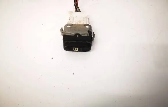 Nissan Qashqai Central locking switch button 2808202 21000A