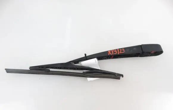 Hyundai i30 Rear wiper blade arm 