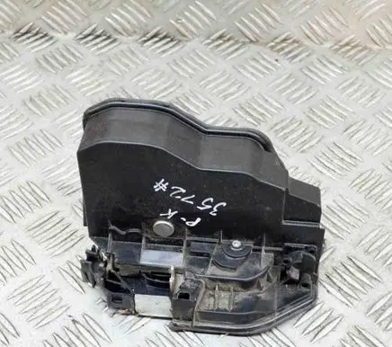 BMW X4 F26 Coupe door lock (next to the handle) 7318423