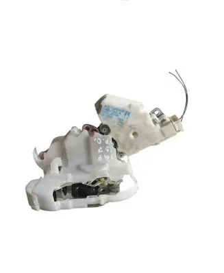 Subaru Impreza II Front door lock