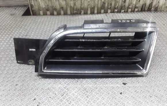 Mitsubishi Carisma Front bumper upper radiator grill MR914637