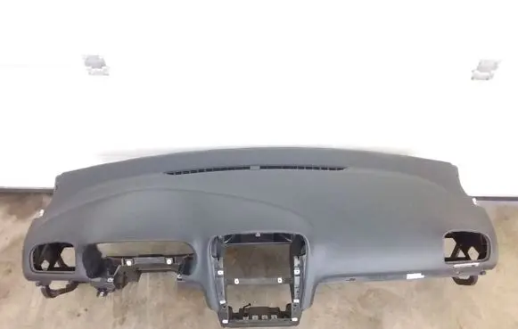 Volkswagen Golf VI Dashboard 5K1857181B 5K0880204A
