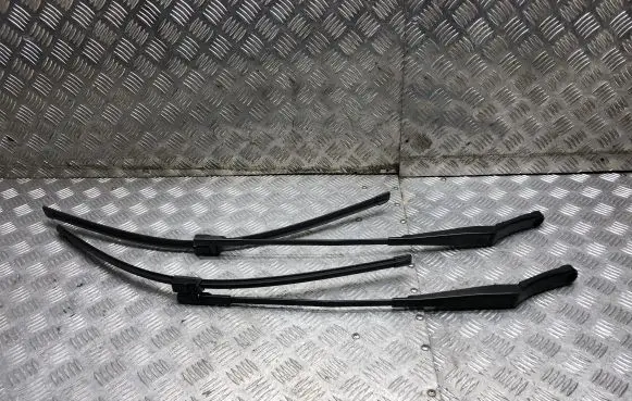 Volkswagen Golf Plus Windshield/front glass wiper blade 5M0955409C 5M0955410C