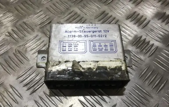 Mercedes-Benz E W210 Alarm control unit/module 1138009501102 1138-00-95-011-02