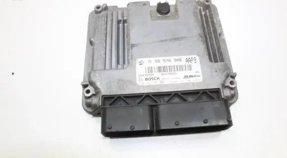 Opel Insignia A Engine control unit/module 55576906 0281017105