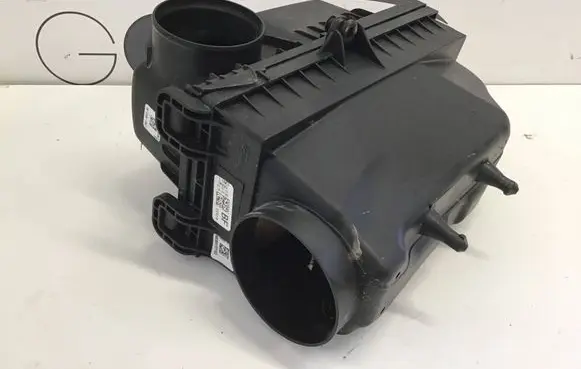 Air filter box