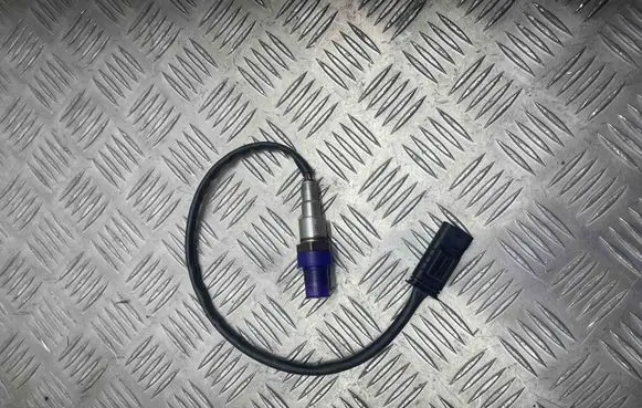 BMW X5 G05 Lambda probe sensor 7101680 13627101680