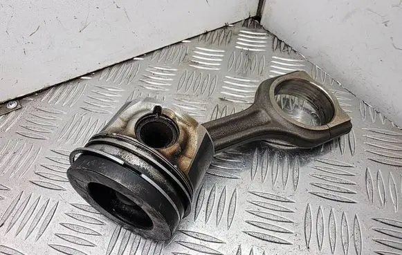 Citroen C4 SpaceTourer Piston with connecting rod 75L150 L081