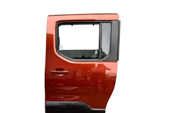Peugeot Rifter Rear door