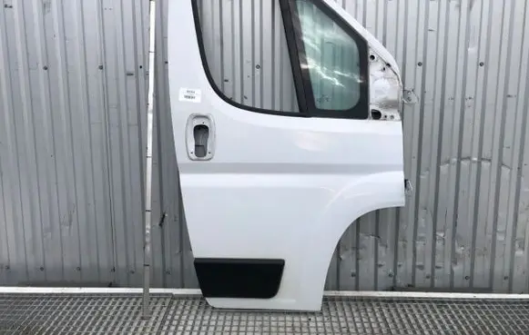 Fiat Ducato Front door