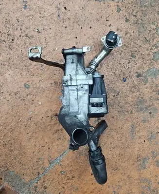 Citroen C4 II Picasso EGR valve 50563908 2037522517