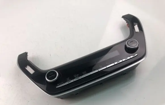 Toyota Corolla E120 E130 Climate control unit 5590002F30