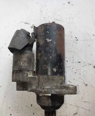 Renault Kangoo I Starter motor 8200049826
