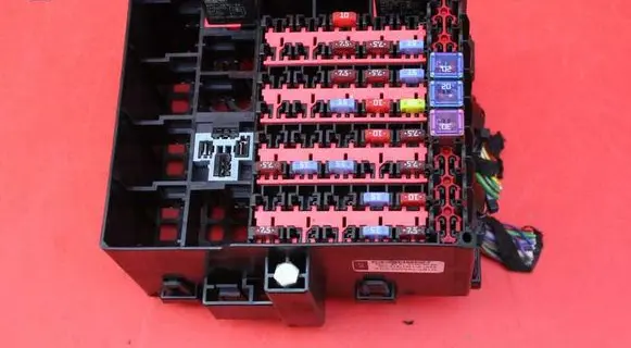 Ford Fiesta Fuse box set C1BT14A005ARA