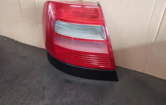 Audi A4 S4 B5 8D Rear/tail lights 8D0945095D