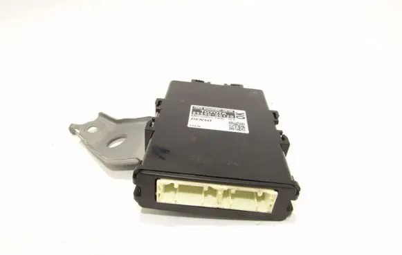 Toyota Avensis T270 Other control units/modules 8969005120