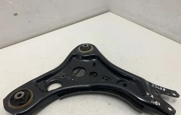 Volkswagen ID.4 Front lower control arm/wishbone 1EA407117C 2047301S