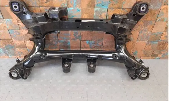 BMW 4 G22 G23 G24 G26 Rear subframe 8837911 8831018 33318837911
