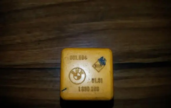 BMW 5 E28 Other relay 61311380396