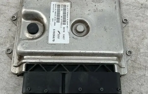 Fiat Panda II Engine control unit/module 51926679 0110263