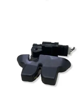 Renault Laguna II Tailgate/trunk/boot lock/catch/latch 8200000897B