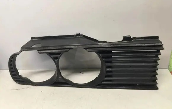 BMW 3 E30 Under headlight/headlamp trim 1945886 19458860