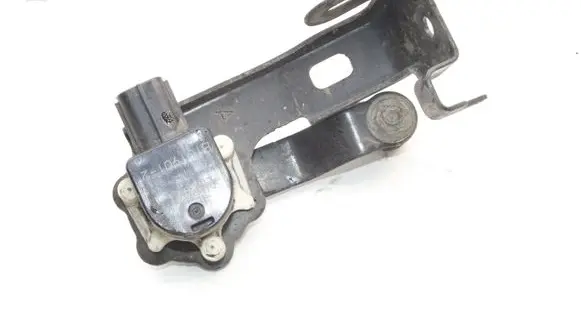 Lexus ES 250 - 300 - 330 Rear air suspension level height sensor 