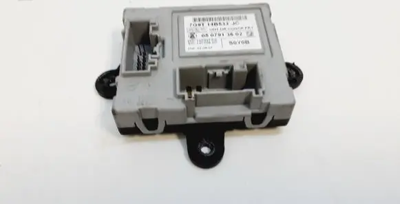 Volvo V70 Door control unit/module 7G9T14B533JC