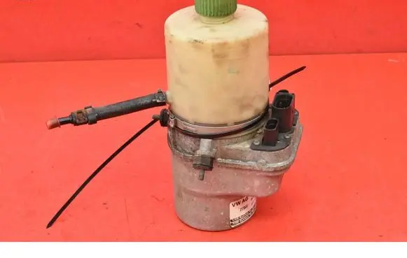 Volkswagen Polo Power steering pump 6Q0423156AB