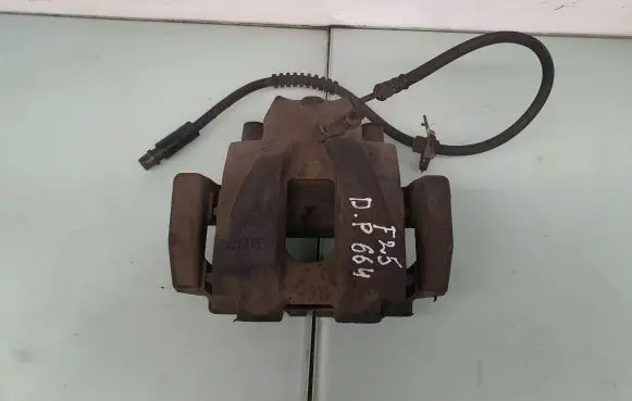 BMW X3 F25 Front brake caliper 6790922 34106790922