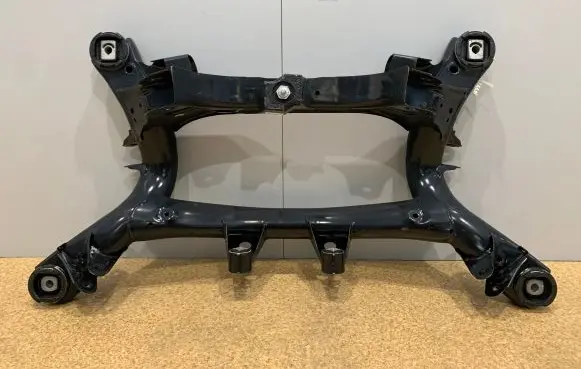 BMW 4 F32 F33 Rear subframe 6863637