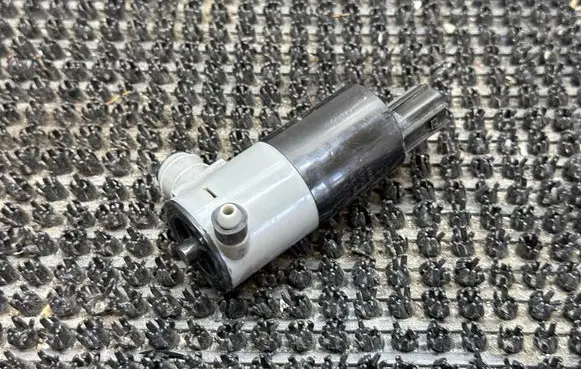 Jaguar F-Type Windscreen/windshield washer pump 1009860001