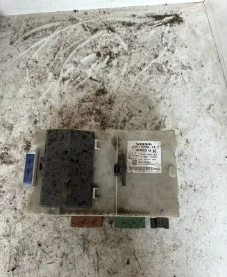 Volvo XC70 Fuse module 30765624AE