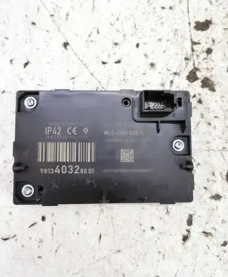 Peugeot 3008 II Wireless charging module 981340328001 2016DJ1211