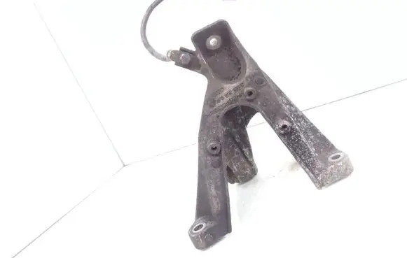 Audi A6 S6 C6 4F Engine mounting bracket 4F0199308P