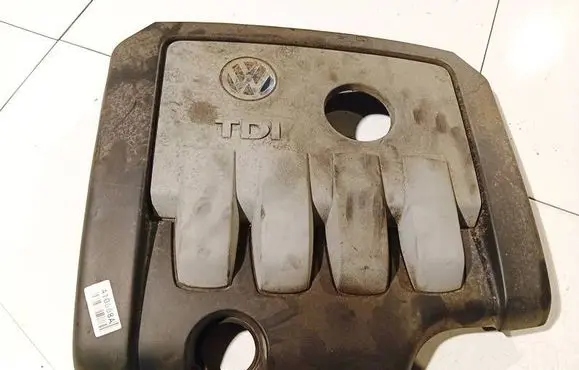 Engine cover (trim)