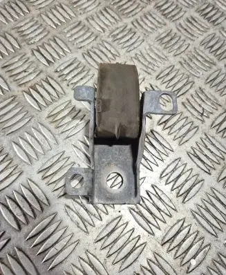 Volvo XC60 Muffler mount bracket/holder 31452075 31478511