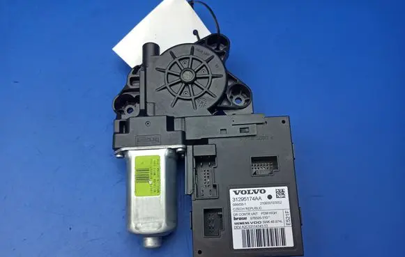 Volvo S40 Front door window regulator motor WR12294 31295174AA 976595110