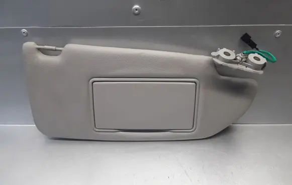 Volvo V70 Sun visor