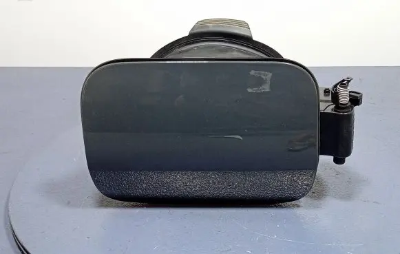 BMW i4 Fuel tank filler neck pipe 